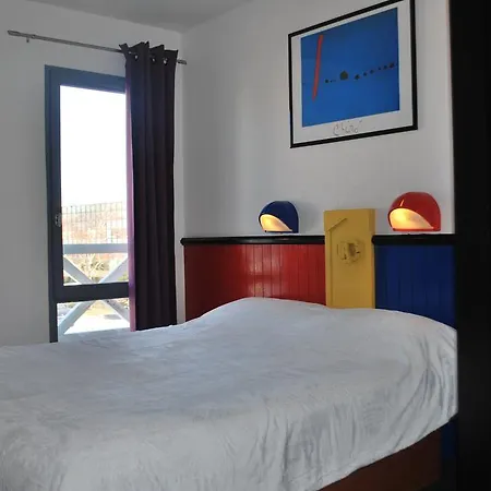 Hotel L'escadrille 2*
