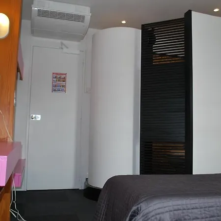 L'escadrille Hotel Merignac (Gironde)