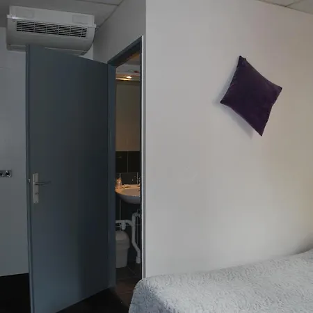 Hotel L'escadrille Merignac (Gironde)